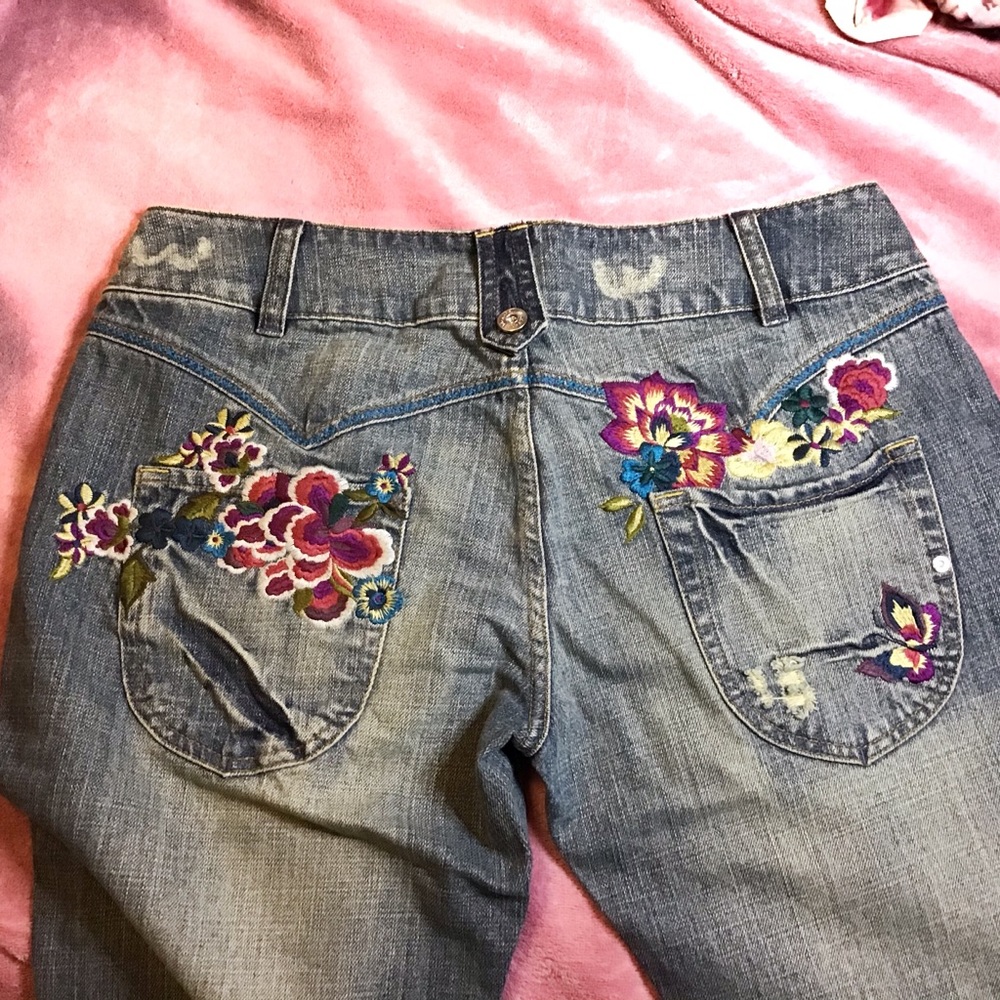Karen Allen heavily embroidered jeans